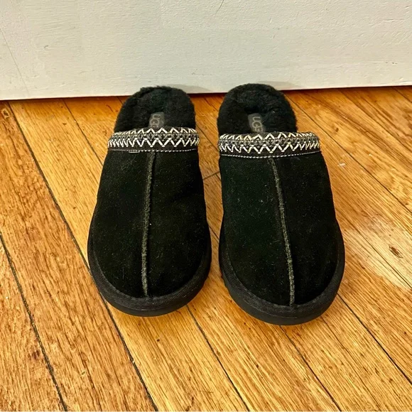 ✨ Ugg backless sheepskin slippers, black 7M - Picture 3 of 5